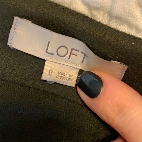 LOFT faux suede skirt, size 0 - Picture 2 of 3